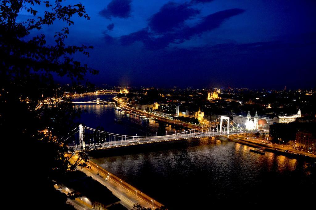 Orangehouse Budapest Szoba fotó